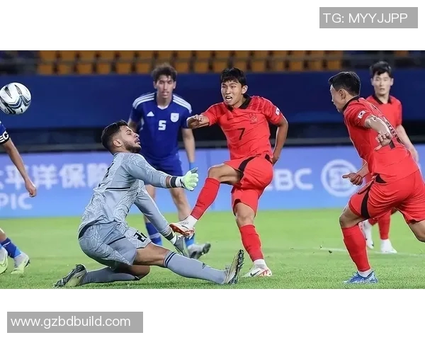 韩国足球明星们的服兵役经历与职业生涯的交织与影响 韩国足球明星们的服兵役经历与职业生涯的交织与影响